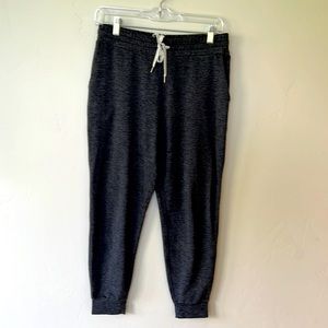 Vuori Womens Joggers. Size small. Charcoal gray.